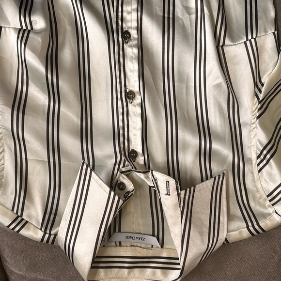 Zara Black and White Striped Blouse - Picture 6 of 10